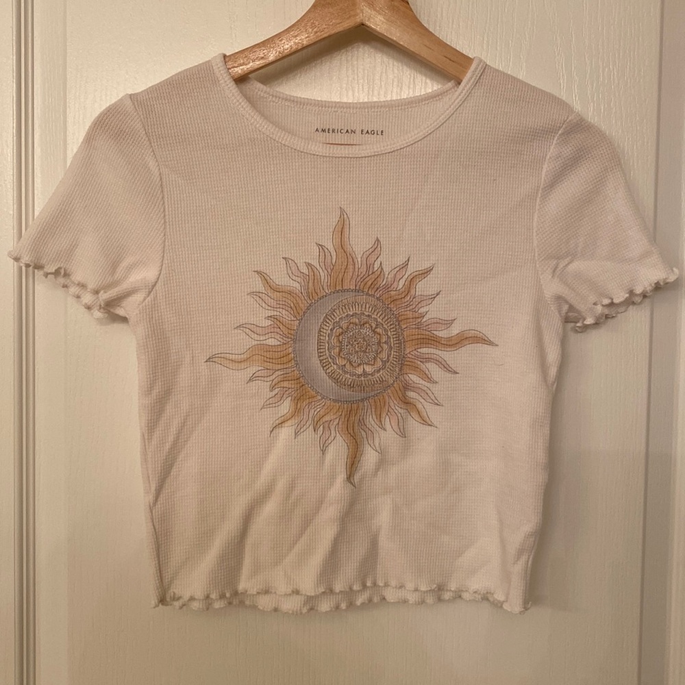 American eagle women’s waffle weave graphic shirt